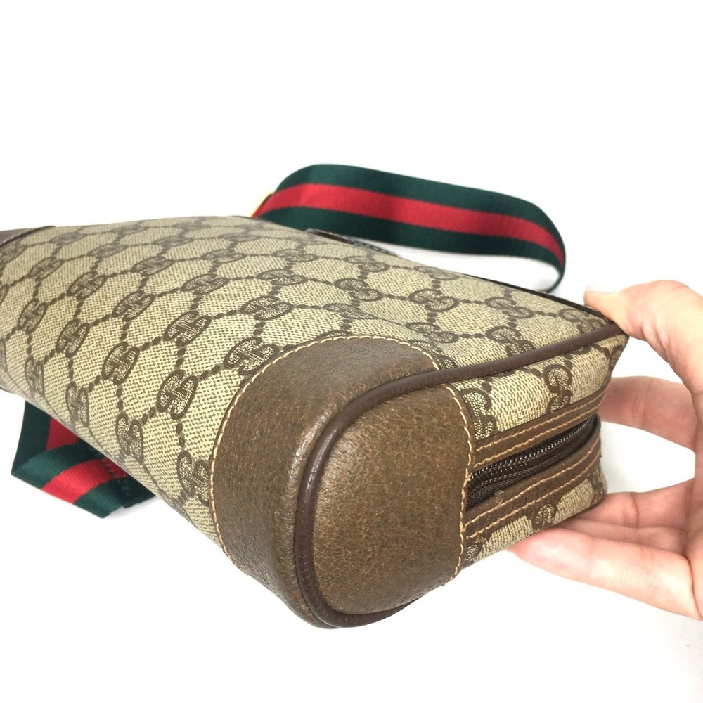 Authentic Gucci brown monogram coated canvas crossbody bag - Picture 11 of 16